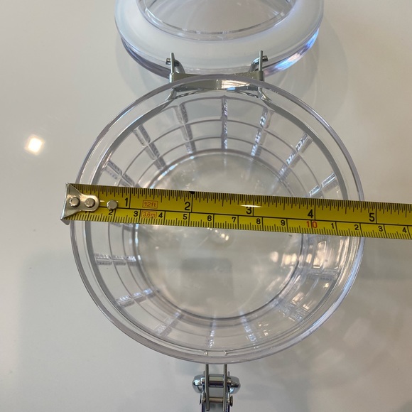 4 Beautiful Empty Cosmetic / Storage Containers - Picture 7 of 12